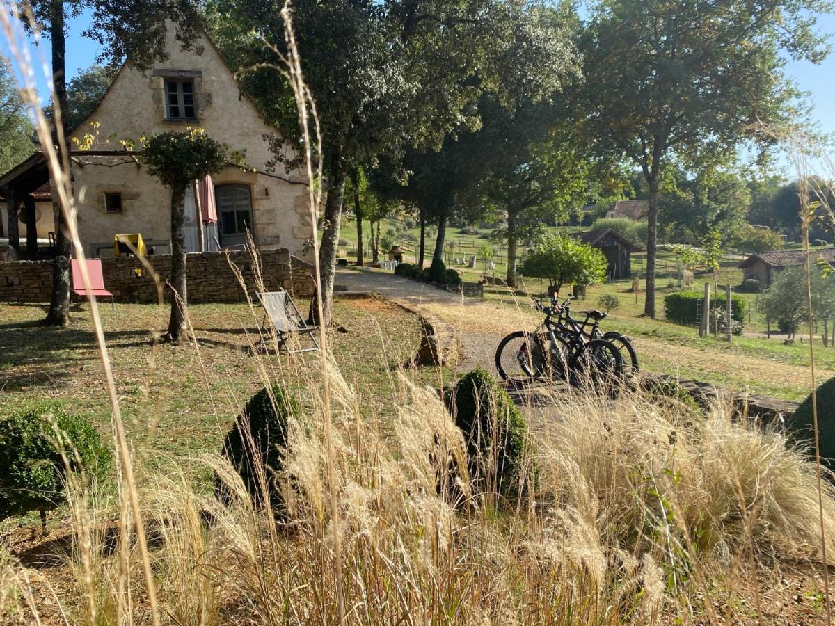 Eco-Hameau Du Sentier Des Sources Vila Sarlat-la-Canéda Exterior foto